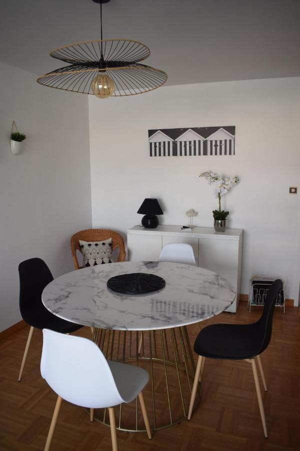 Cote Et Vie - Appartement Et Garage Сен-Жиль-Круа-де-Ві Екстер'єр фото